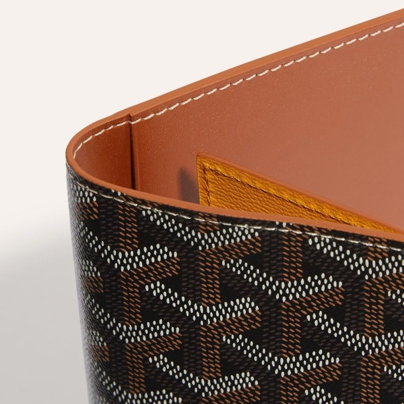 Black / Brown Goyard GRENELLE PASSPORT COVER | PKQC4424