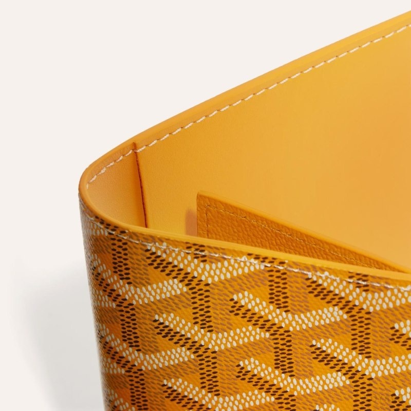 Yellow Goyard GRENELLE PASSPORT COVER | ILVX1276